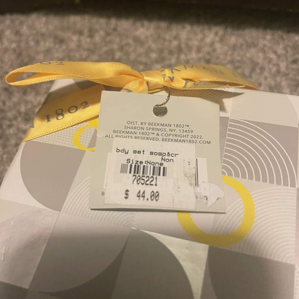 NWT Beekman 1802 goat milk boxed gift set - Picture 4 of 4